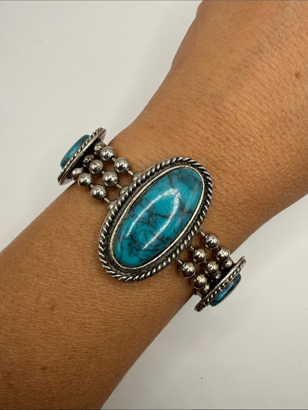 Vintage Southwestern Silver Tone Turquoise Blue Bangle Cuff Statement Bracelet